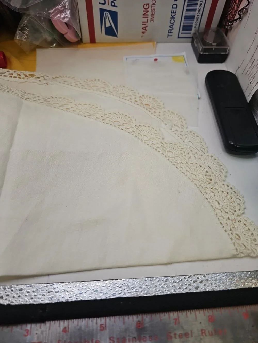 Dollies Lace Borders White & Off White Lot Of 10 Eyelet Placemats Cutouts Linen